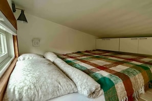 1 chambre, bureau, fer et planche à repasser, Wi-Fi gratuit