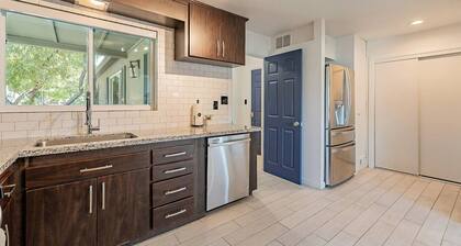 Casa Puerta Azul-Best Location!