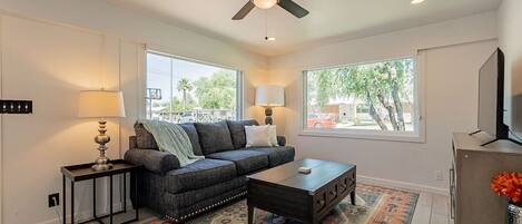 Télévision, cheminée