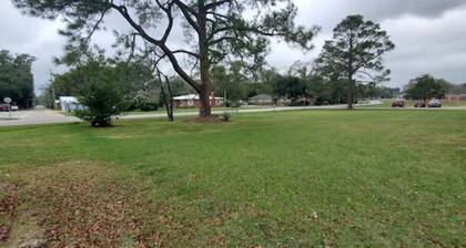 Renovated Apt In Downtown Foley Near OWA & Beach