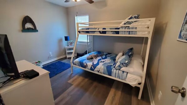 2 chambres, Wi-Fi gratuit, draps fournis