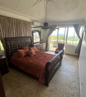 3 bedrooms, desk, iron/ironing board, WiFi - Beautiful Villa in Paradise with Million Dollar Ocean Views (Cabrera)
