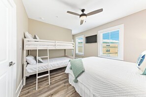 3 Schlafzimmer, Bügeleisen/Bügelbrett, kostenloses WLAN, Bettwäsche