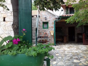 House, Smoking - Holiday Houses, Villas Role - Retro & Affordable (Starigrad)