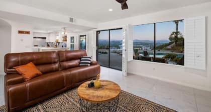 Central Location, Spectacular Views, Pool, Hottub