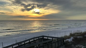 Sun-loungers, beach towels