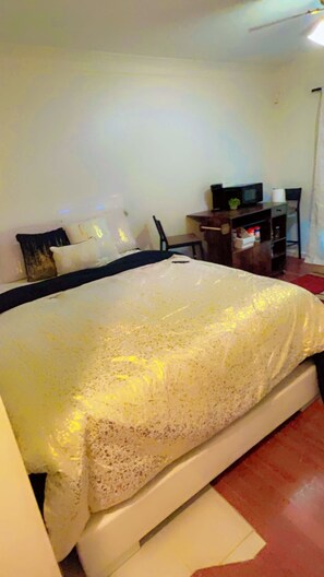 1 室のベッドルーム、WiFi、ベッドシーツ