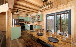 Fridge, microwave, oven, stovetop - Lones Branch Lodge - Stunning new build! (Sevierville)