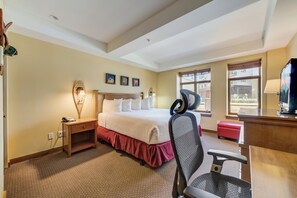 1 bedroom, desk, iron/ironing board, free WiFi - Sundial C007 | Ski-in/Ski-out | Ground Floor | Fireplace | Mountain Views | Pools & Hot Tubs (Park City)