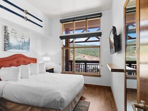 1 quarto, escrivaninha, ferros/tábuas de passar roupa, Wi-Fi de cortesia