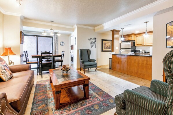 Smart TV, chimenea y reproductor de DVD