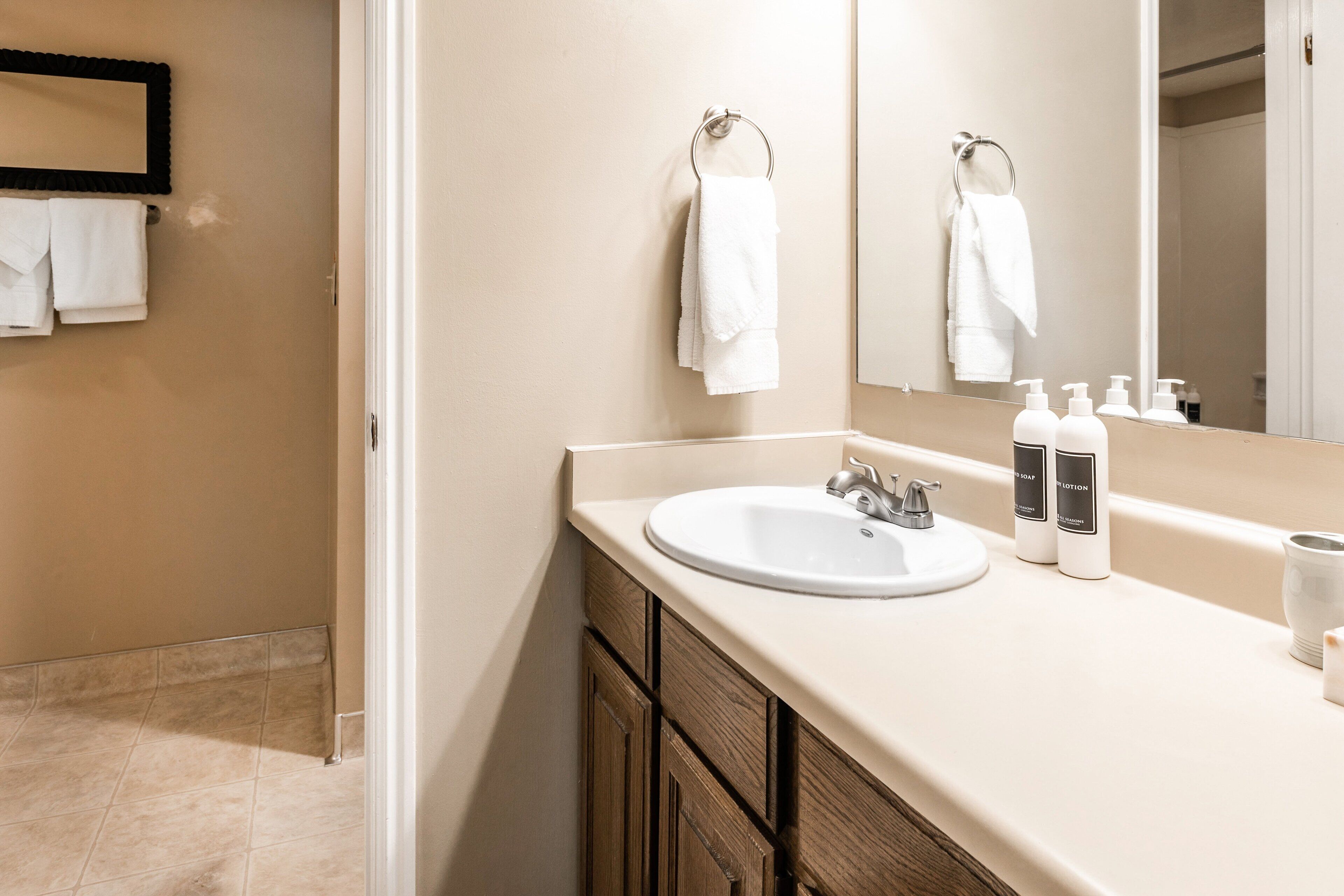 Bathroom with Jetted Tub/Shower Combo