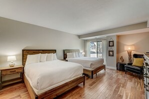 1 bedroom, desk, iron/ironing board, free WiFi - Shadow Ridge 301-1 | Short Walk to Skiing | Mountain & Ski Views | Food Galley | Pool & Hot Tub (Park City)