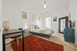 3 habitaciones, escritorio, tabla de planchar con plancha y wifi 