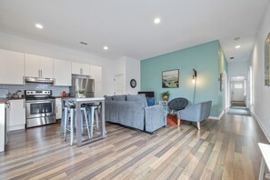 Interior - BeltLine Gem + Walk to Breweries (Atlanta)