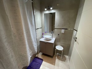 Appartamento, camere multiple, fumatori, balcone | Bagno