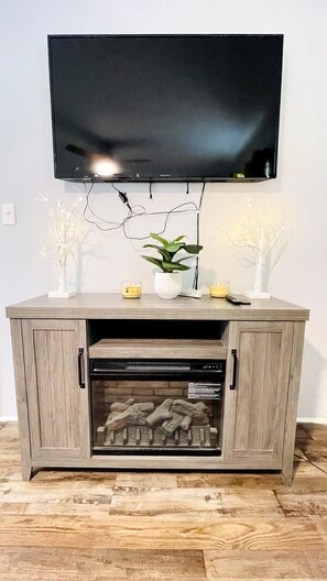 Interior - North MB Beautiful studio across from the beach (North Myrtle Beach)