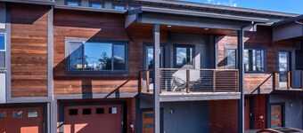 Hull Street Loft - Cozy, Near Downtown, Height of Hood River