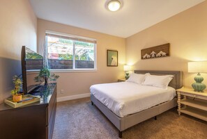 2 habitaciones, tabla de planchar con plancha, wifi y ropa de cama 