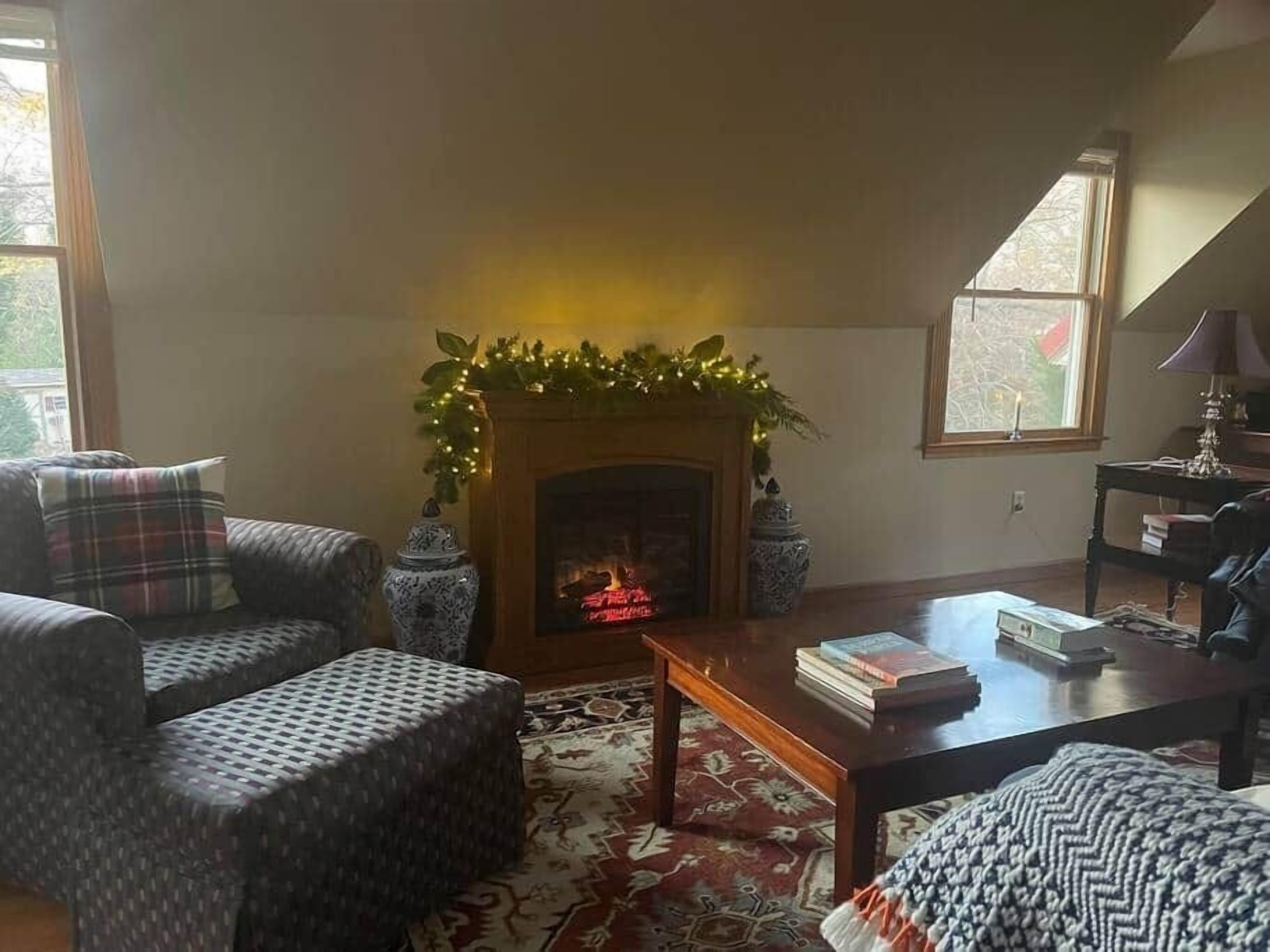Fernseher, Kamin