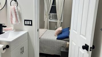 1 bedroom, iron/ironing board, free WiFi, bed sheets