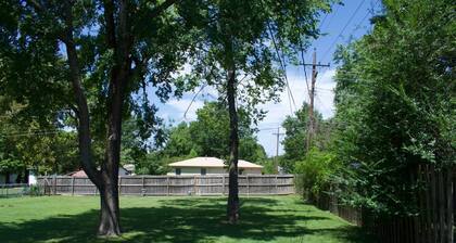 2 minutes to Baum! 2 minutes to interstate! Pet friendly. Fenced in back yard.