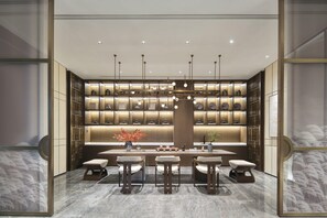 酒吧（店内）
