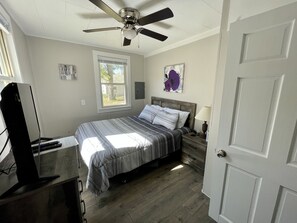 1 Schlafzimmer, Schreibtisch, Bügeleisen/Bügelbrett, kostenloses WLAN