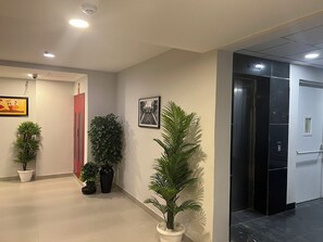 Lobby - Hibiscus Select Hotel (Greater Noida)