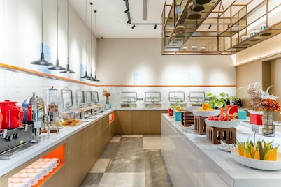 Holiday Inn Express Zhoukou Dancheng An Ihg Hotel