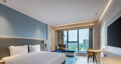 Holiday Inn Express Zhoukou Dancheng