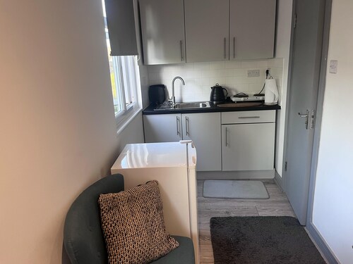 Studio - 1 Bed - CloseToElizabethLine&Westfield