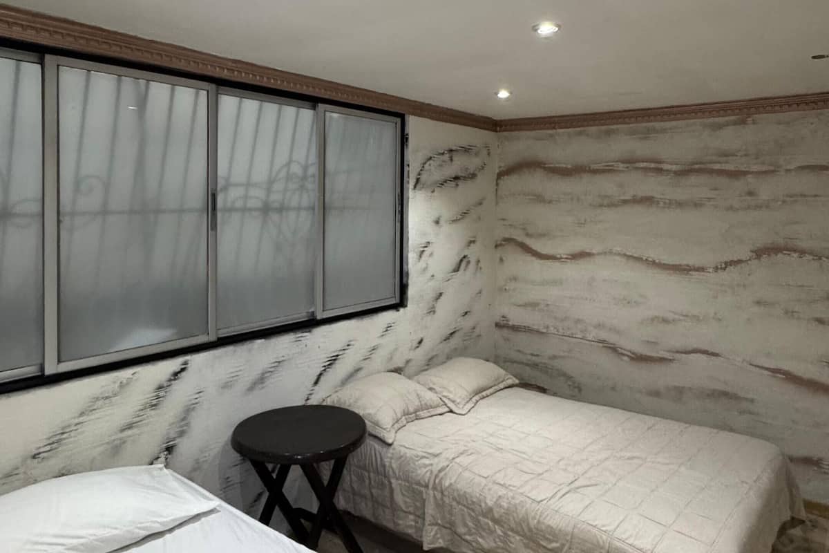 Habitació Comfort | 1 dormitori, roba de llit d'alta qualitat i cortines opaques