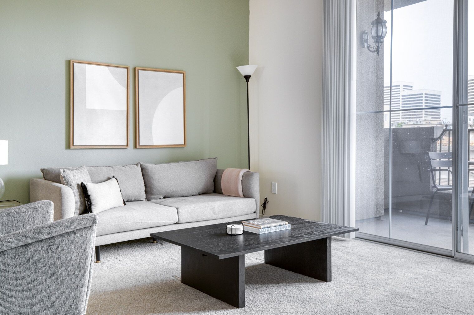 Classic Brentwood 2BR w/ Courtyard nr UCLA, by Blueground