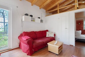 TV, DVD player, ping pong, stereo - Holiday Home 'Göhrli Ferienhaus Nr 25' with Sea View (Göhren)