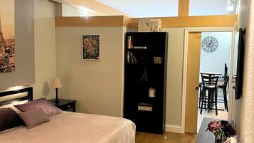 1 bedroom, iron/ironing board, WiFi, bed sheets
