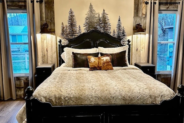 3 makuuhuonetta, silitysrauta/-lauta, ilmainen Wi-Fi, vuodevaatteet