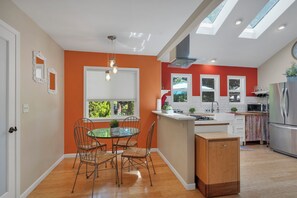 ميكروويف، فرن، موقد طهي مسطح