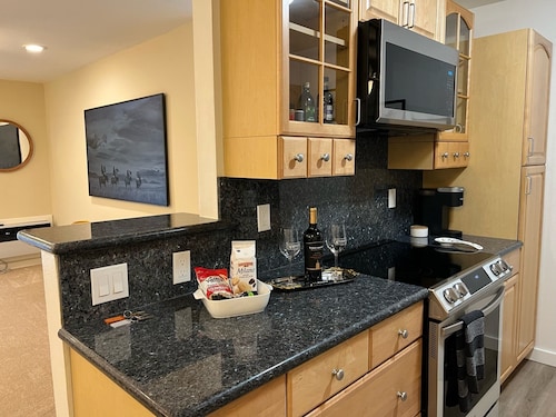 Spacious Condo in Heart of Walnut Creek