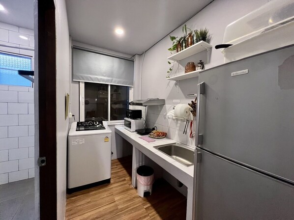 單棟房屋 | 私人小型廚房 | 雪櫃、微波爐、焗爐、爐具