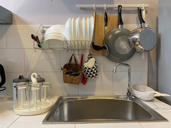 Hus | Eget kjøkken | Kjøleskap, mikrobølgeovn, ovn og kokeplater