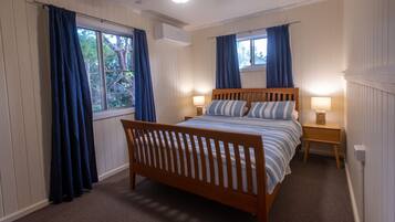 3 bedrooms, iron/ironing board, WiFi