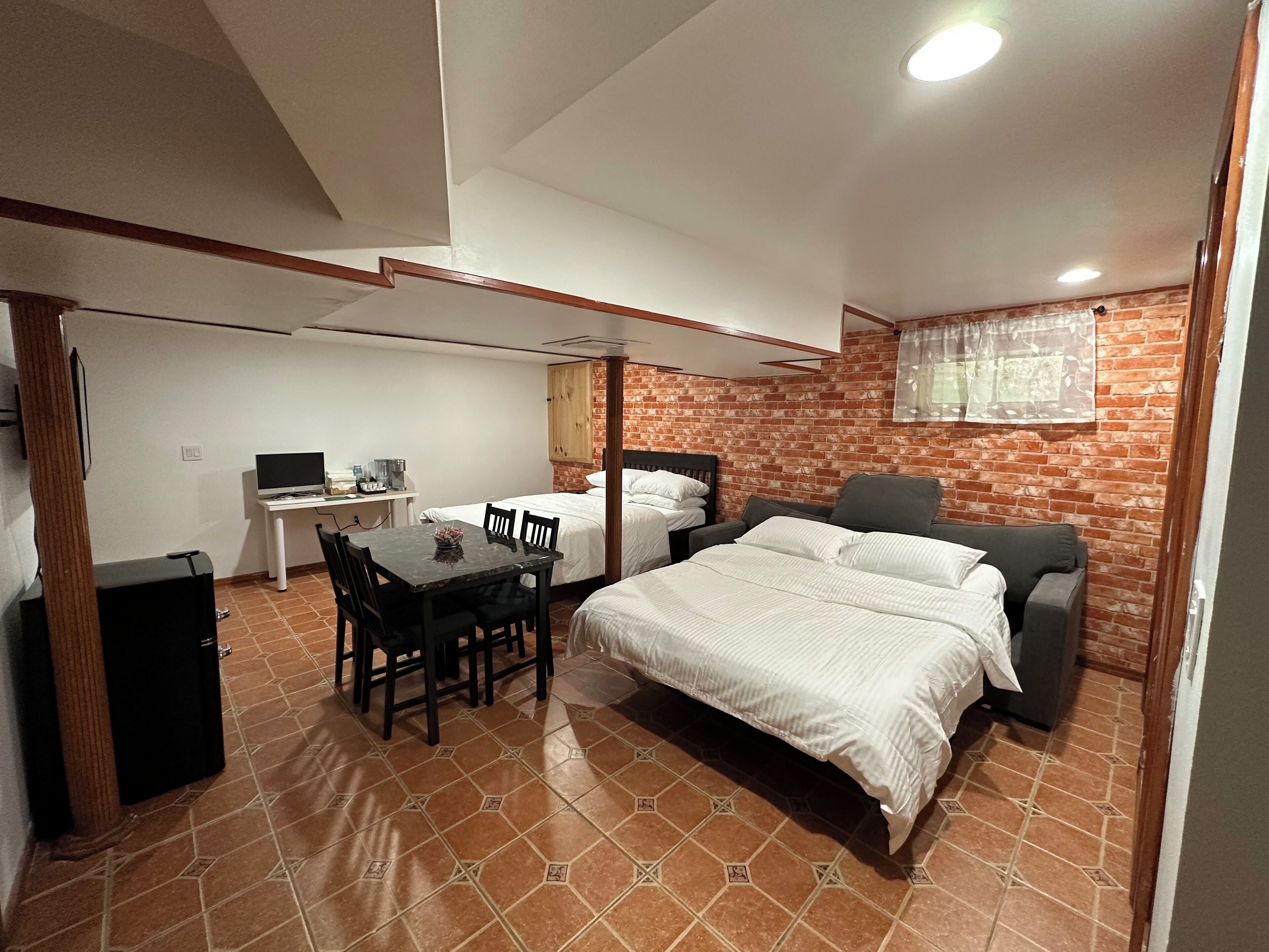 1 chambre, fer et planche à repasser, Wi-Fi, draps fournis