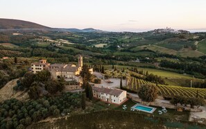 Exterior - Villa - Montauto ,Tuscany (Montauto)