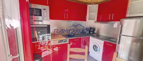 Refrigerador, microondas, horno y lavavajillas