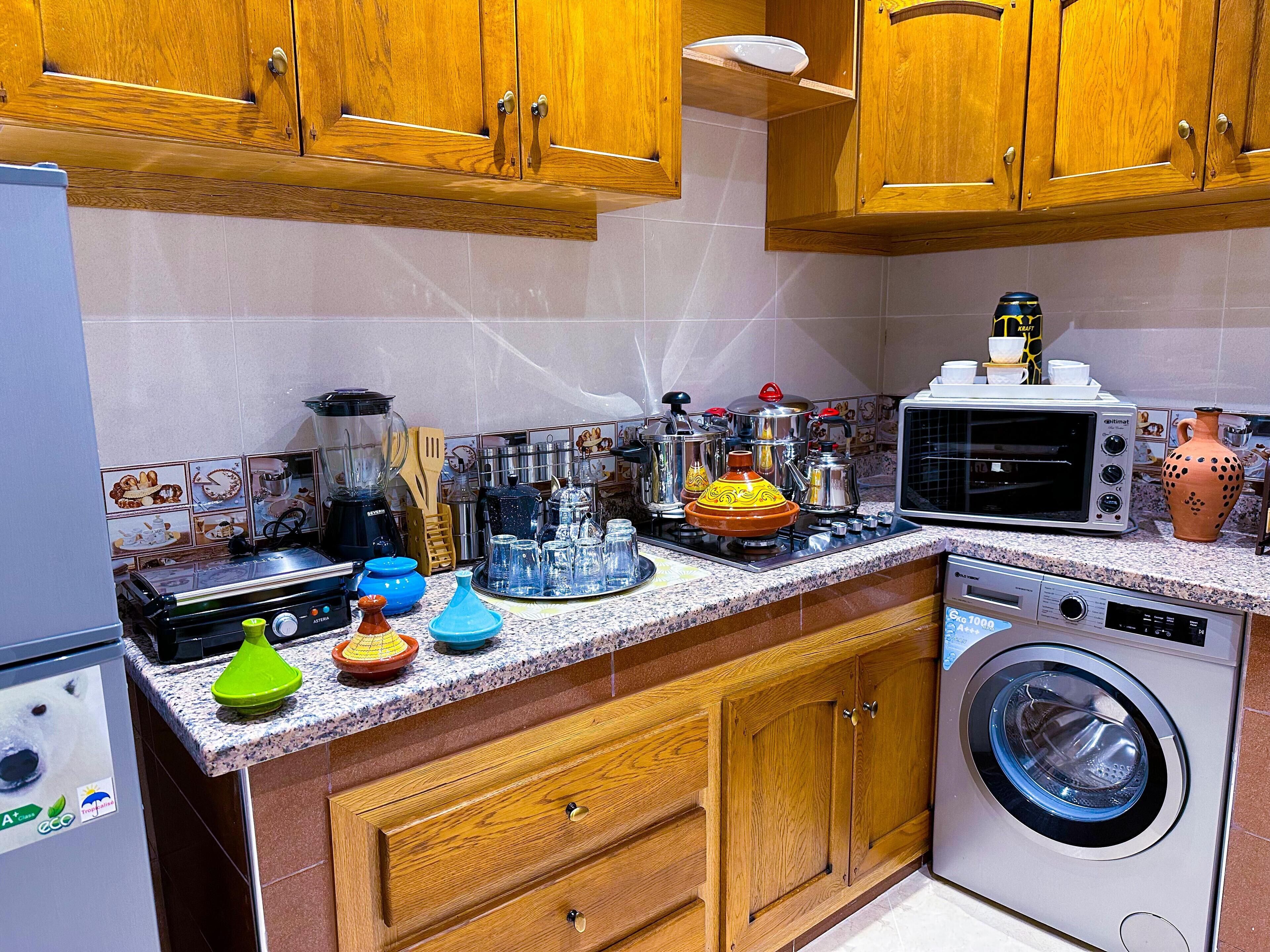 standard apartment | private kitchen | full-sized fridge, oven, espresso maker, high chair