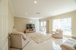 Télévision, espaces bureaux