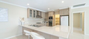 Parkside Getaway | Pool, Family Entertainer