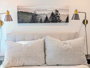 2 Schlafzimmer, Schreibtisch, Bügeleisen/Bügelbrett, WLAN