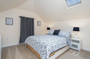 5 habitaciones, tabla de planchar con plancha, internet y ropa de cama